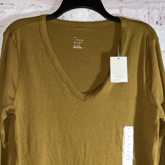 Long sleeve tee - Picture 2 of 3